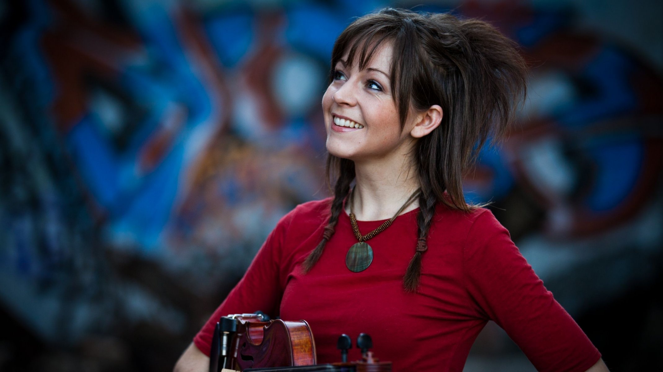 lindsey stirling violin wall graffiti