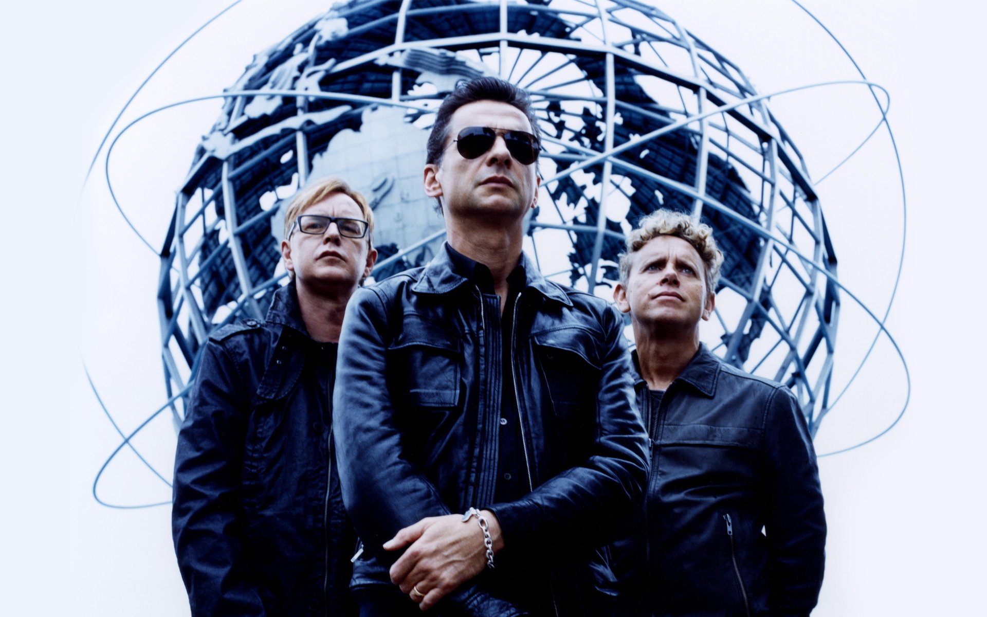 depeche mode depeche mode messager de la mode groupe légendaire hommes musiciens david gahan david gaan martin gore andrew fletcher fond