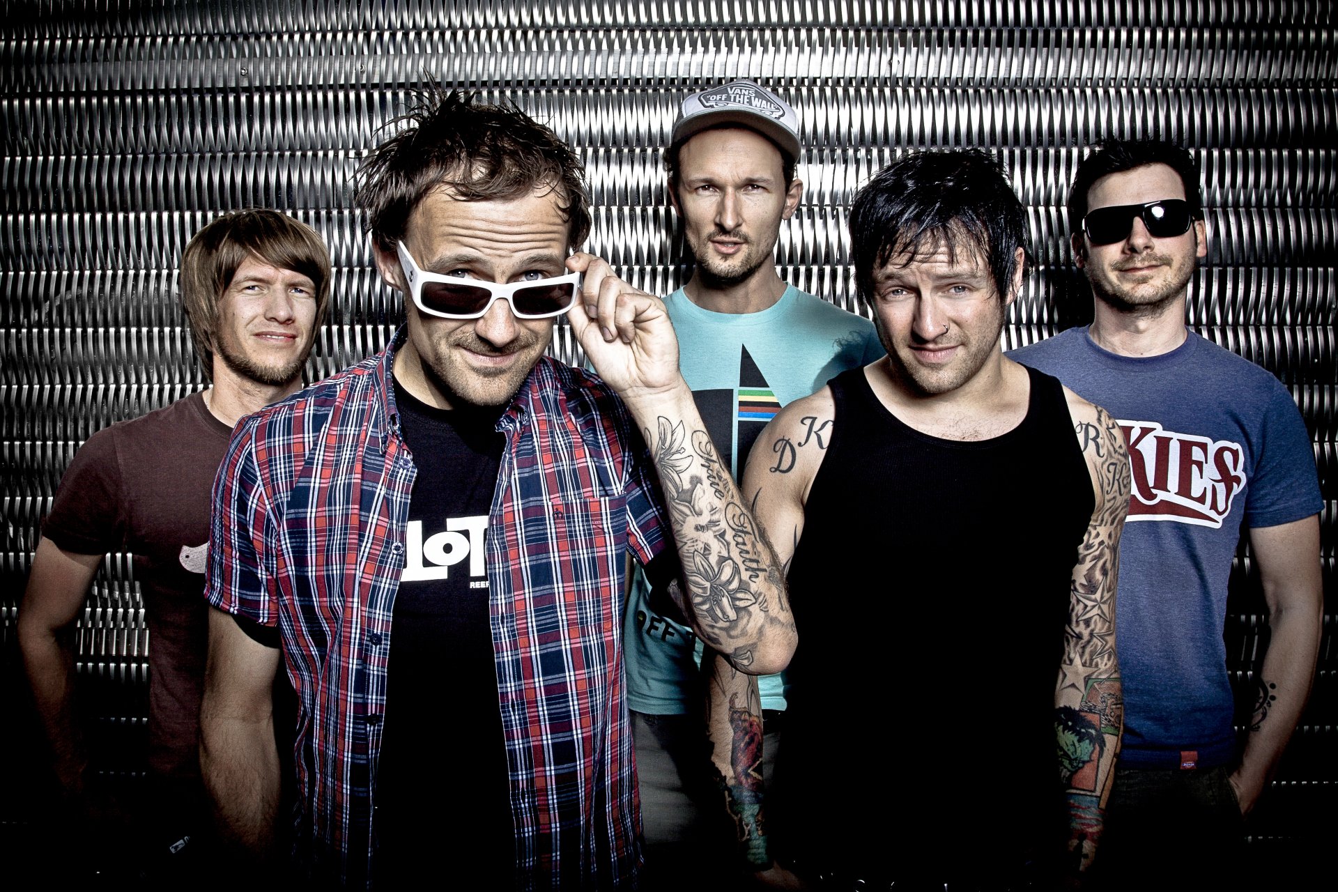 donots germania punk pop rock ingo knollmann guido knollman jan dirk poggemann alex siedenbiedel aike herwig