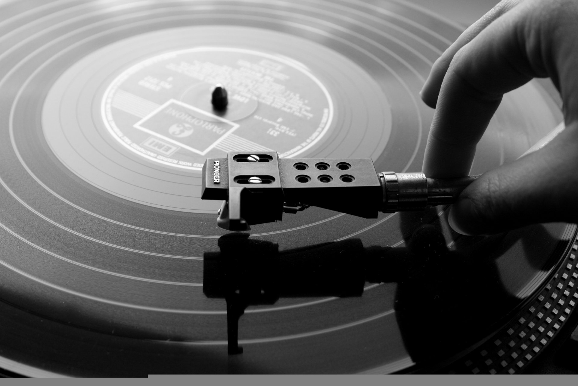 vinyl h b album turntable hand