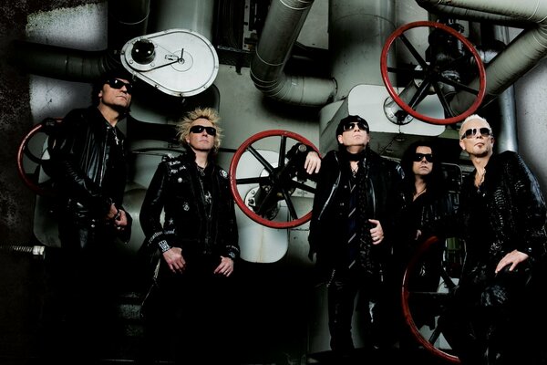 Groupe de Rock Scorpions en vestes noires
