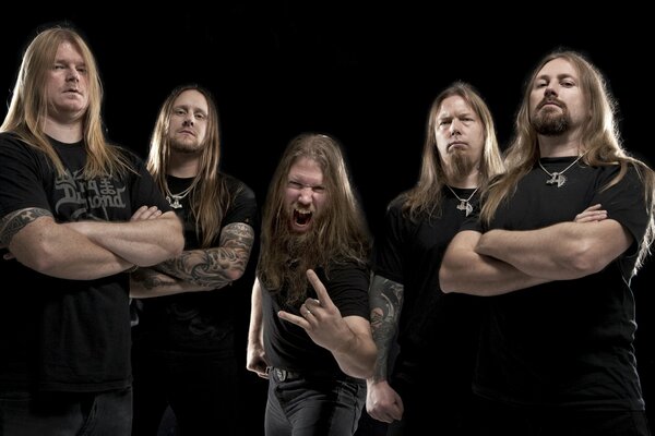 Amon amarth Gruppe Foto Nahaufnahme auf schwarzem Hintergrund