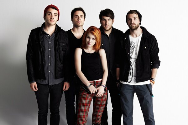 Hayley Williams in the rock band paramore