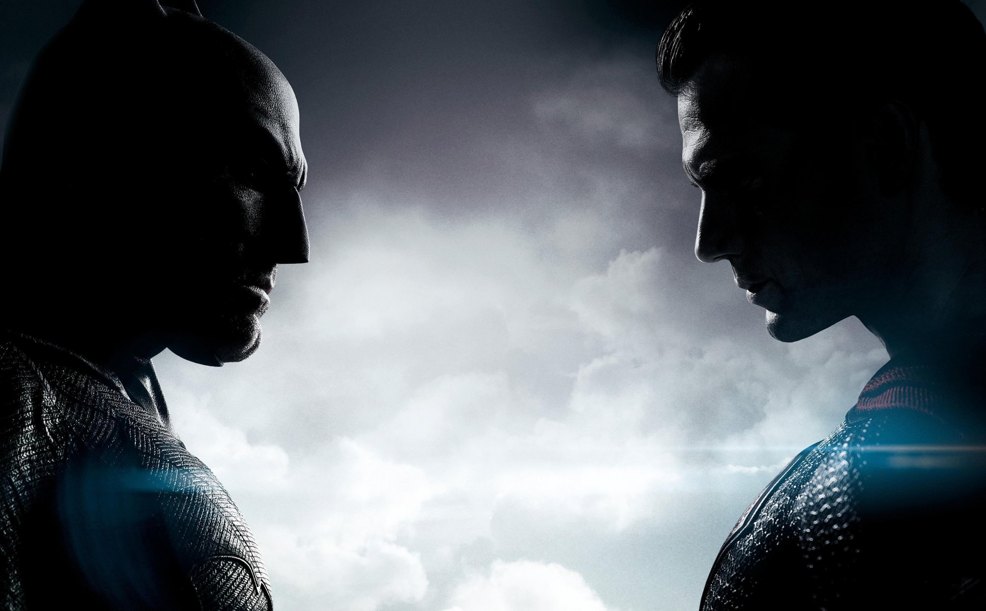 batman v superman: amanecer de la justicia batman v superman: amanecer de la justicia batman bruce wayne ben affleck superman clark kent henry cavill héroes traje máscara barbilla confrontación nubes zack snyder