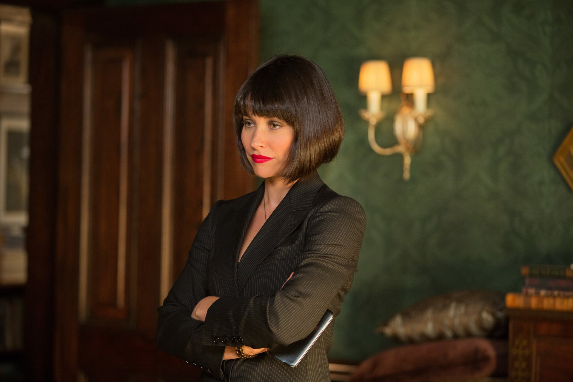 mann-ameise antman ameise mann film film 2015 jahr evangeline lilly hoffnung van dyne marvel unterhaltung studio walt disney pictures action abenteuer sci-fi fantasy mädchen frau gesicht grün yallow augen rot