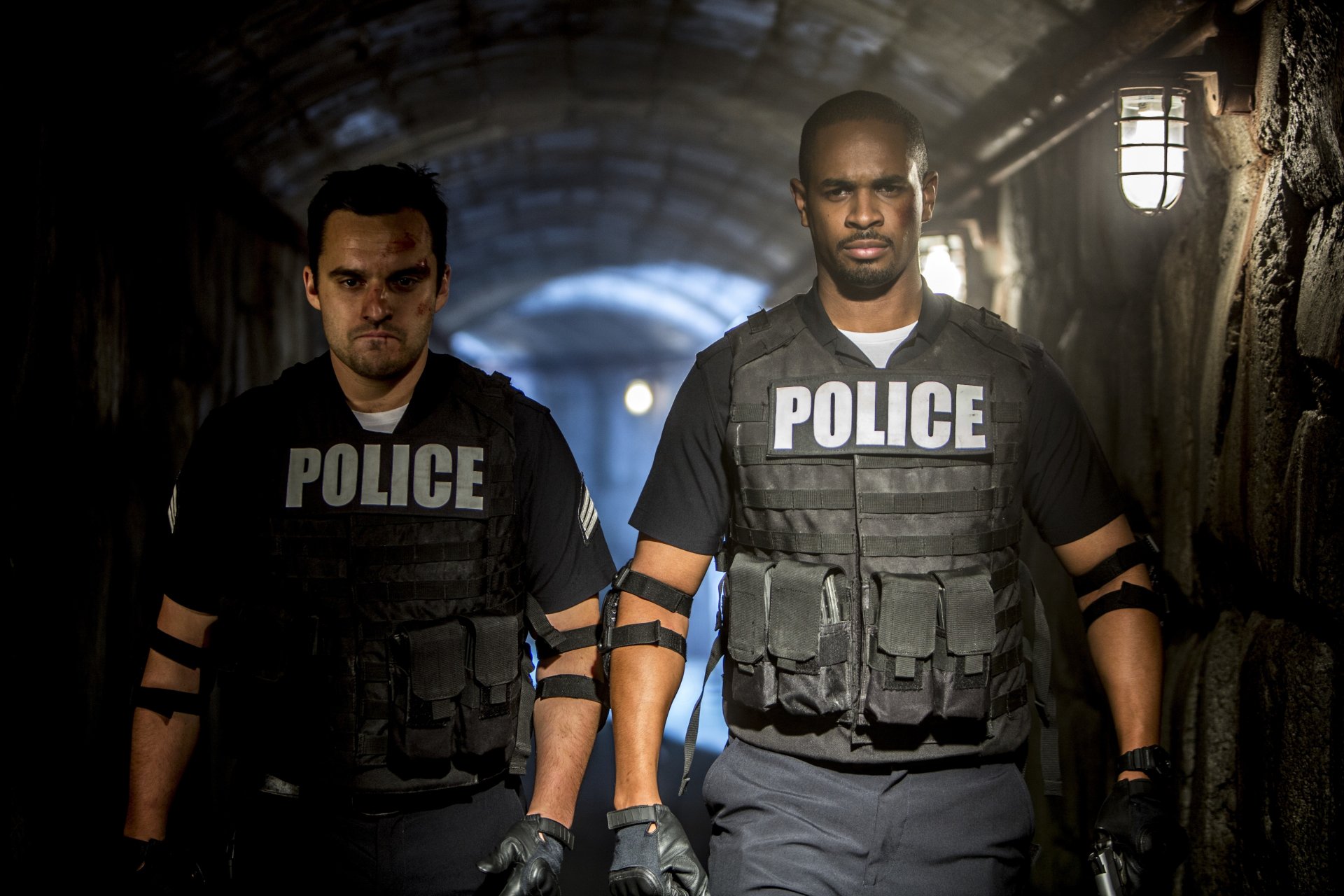 like cops damon wayans Jr. damon wayans Jr. jake johnson police uniform