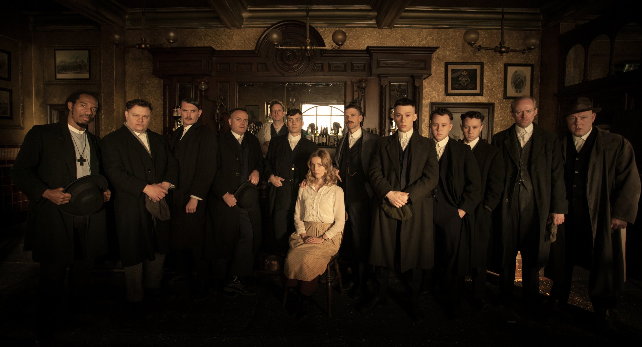 peaky blinders ostre przyłbice serial cillian murphy cillian murphy paul anderson joe cole annabelle wallis annabelle wallis