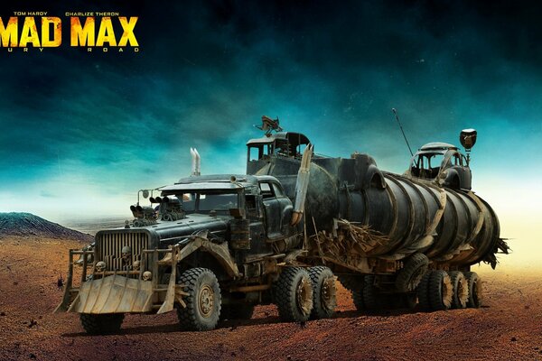 Camion dans le désert du film MAD Max