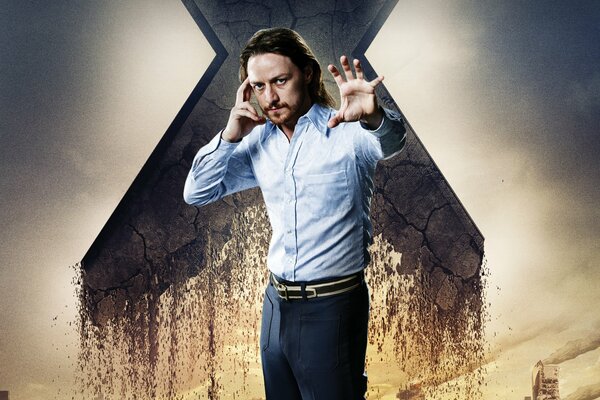 James McVoy como profesor en la película X-men