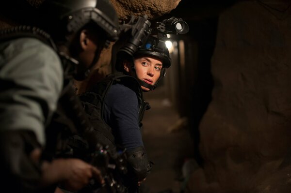 Emily Blunt en la película de acción Mercenaria