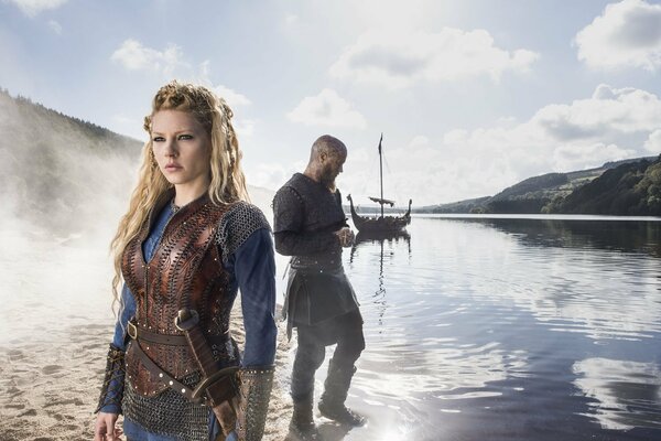 Kathryn Winnick e Ragnar Lodbrok dei Vichinghi