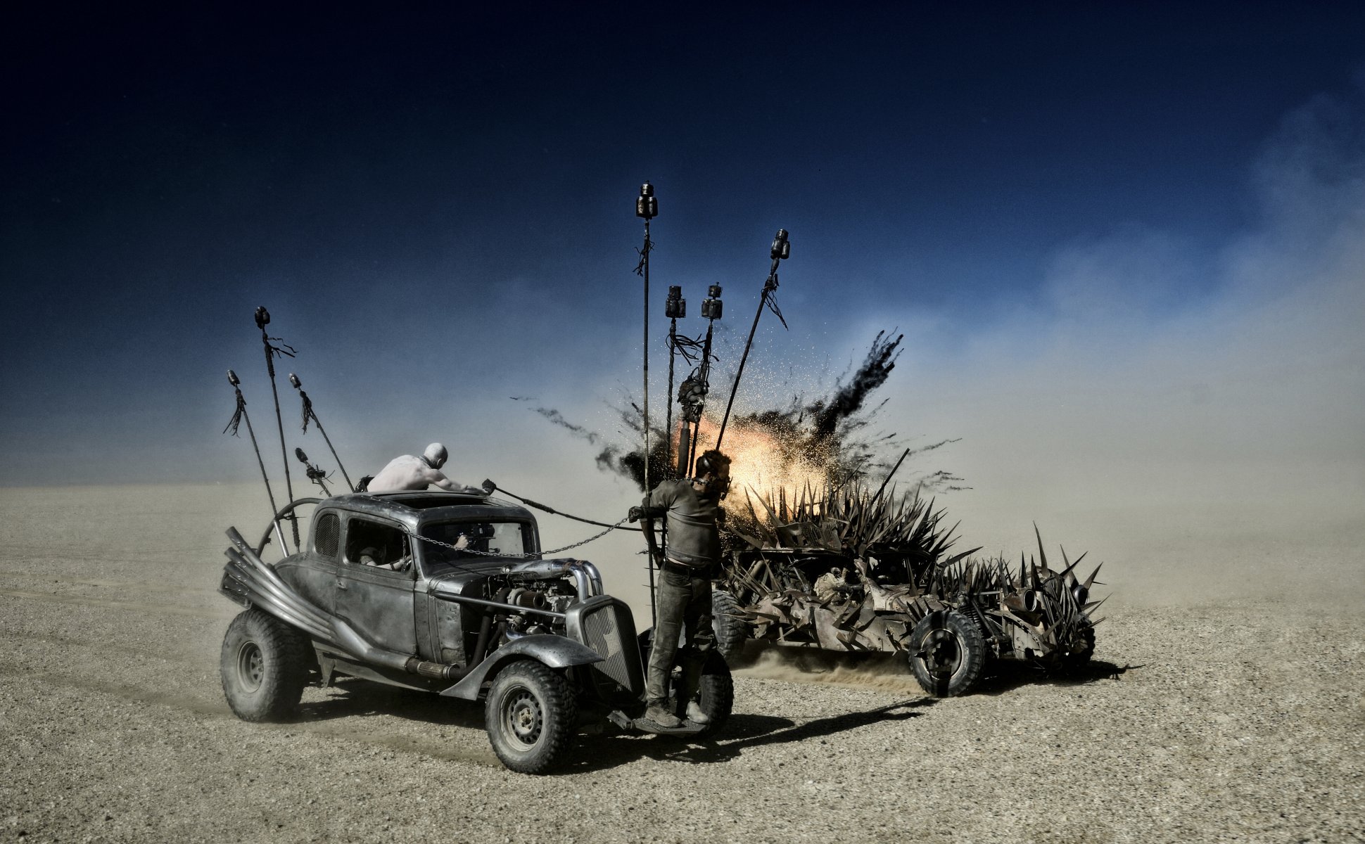 mad max fury road fury road postapokaliptyczny dieselpunk chaos szaleństwa pustynia więzień