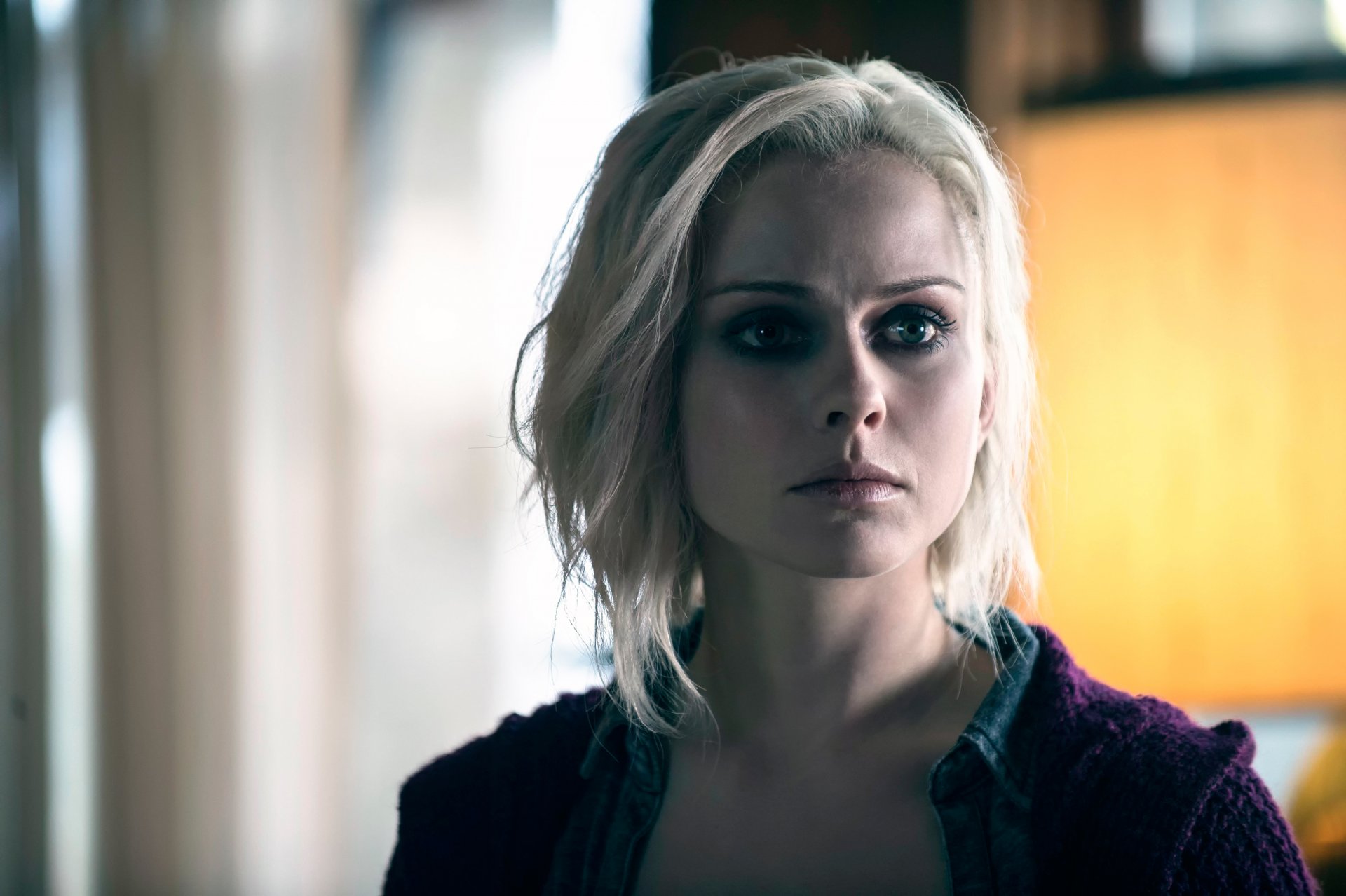 izombie I m a zombie rose mciver rose mciver removing ass and taking brains horror comedy tv serie