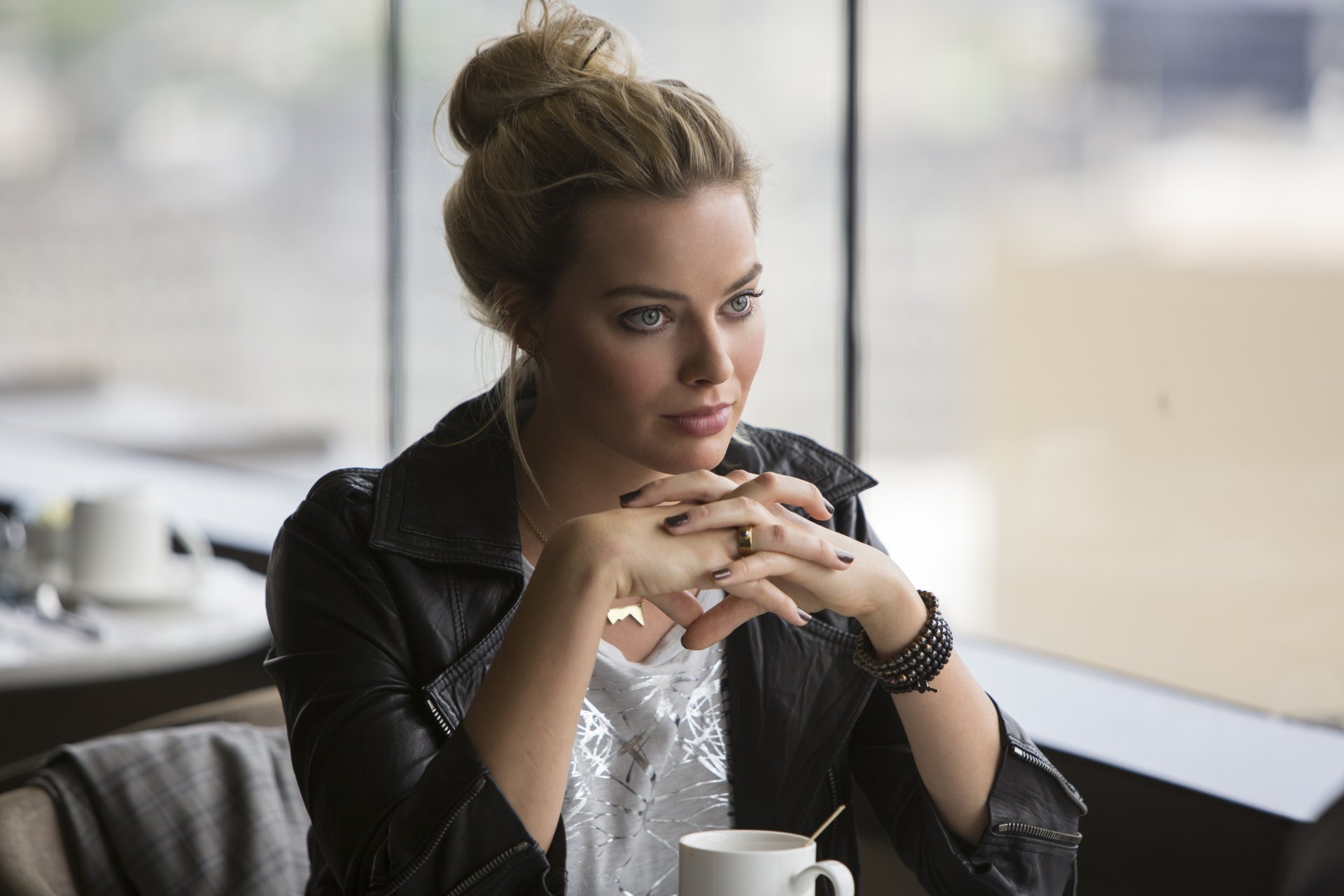 focus focus margot robbie