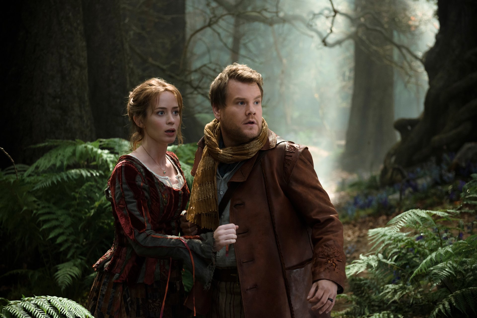 en el bosque cuanto más lejos en el bosque emily blunt james corden musical