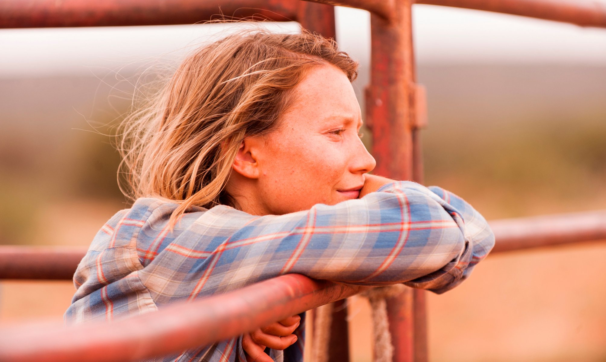 mia wasikowska pistas senderos película australia