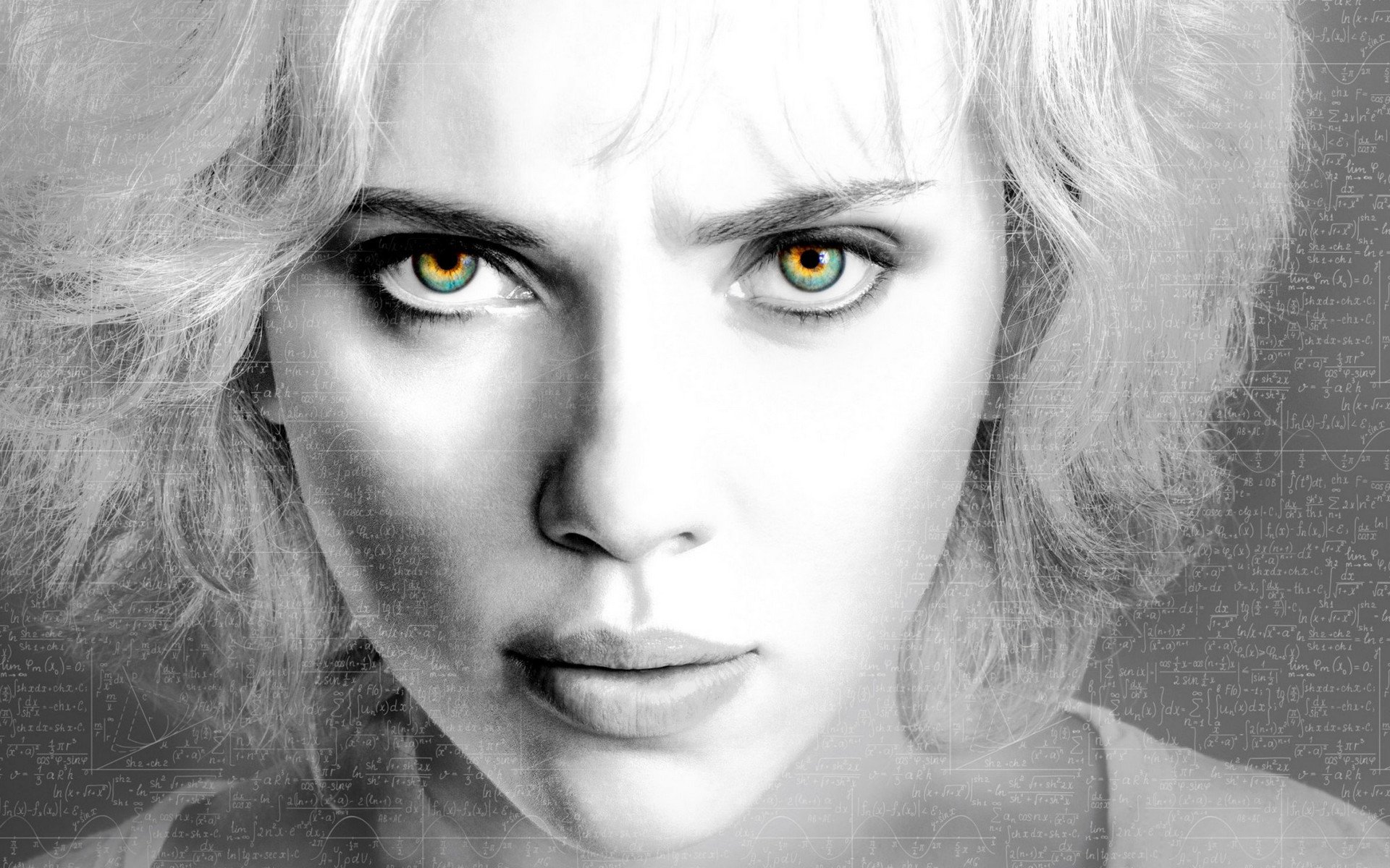 scarlett johansson lucy actriz mirada ojos labios enigma misterio