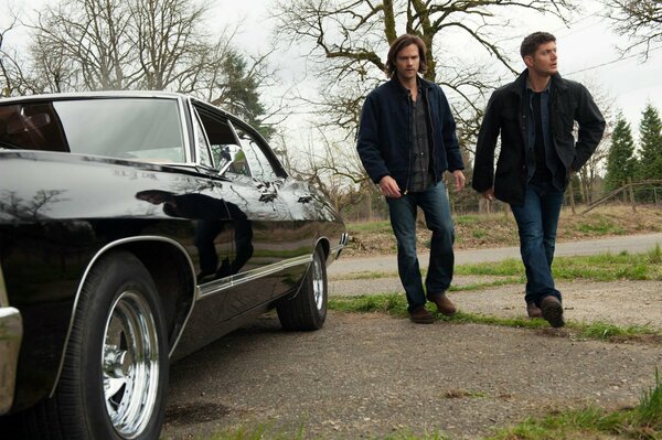 Les frères Winchester de la série Supernatural 