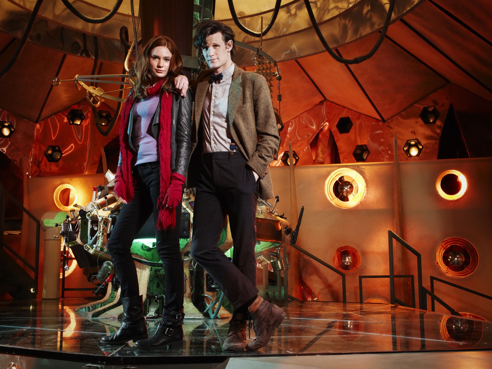 doctor who matt smith amy pond amy pond karen gillan tardis consola plataforma serie de televisión