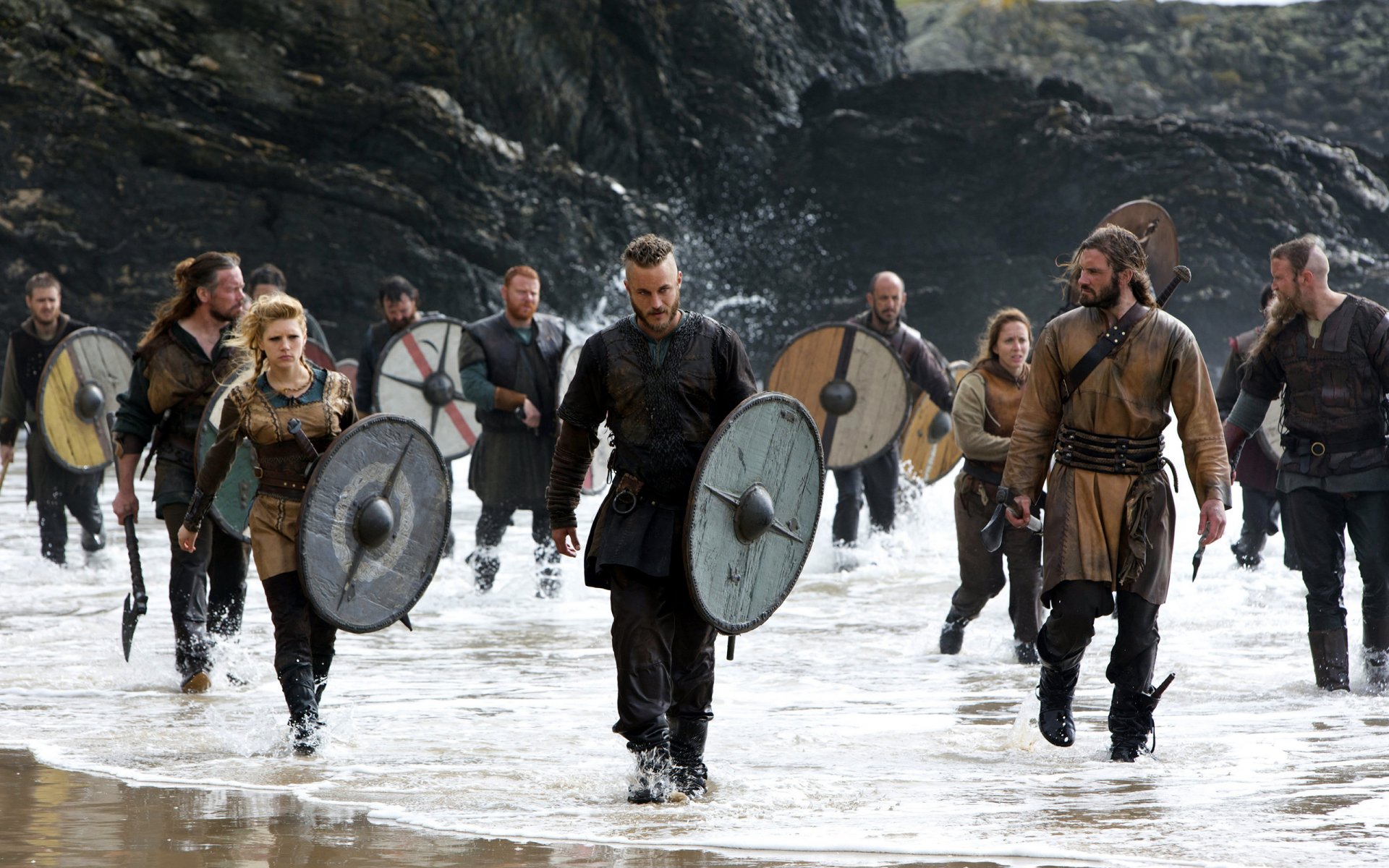 vikingos serie de televisión histórico travis fimmel guerreros