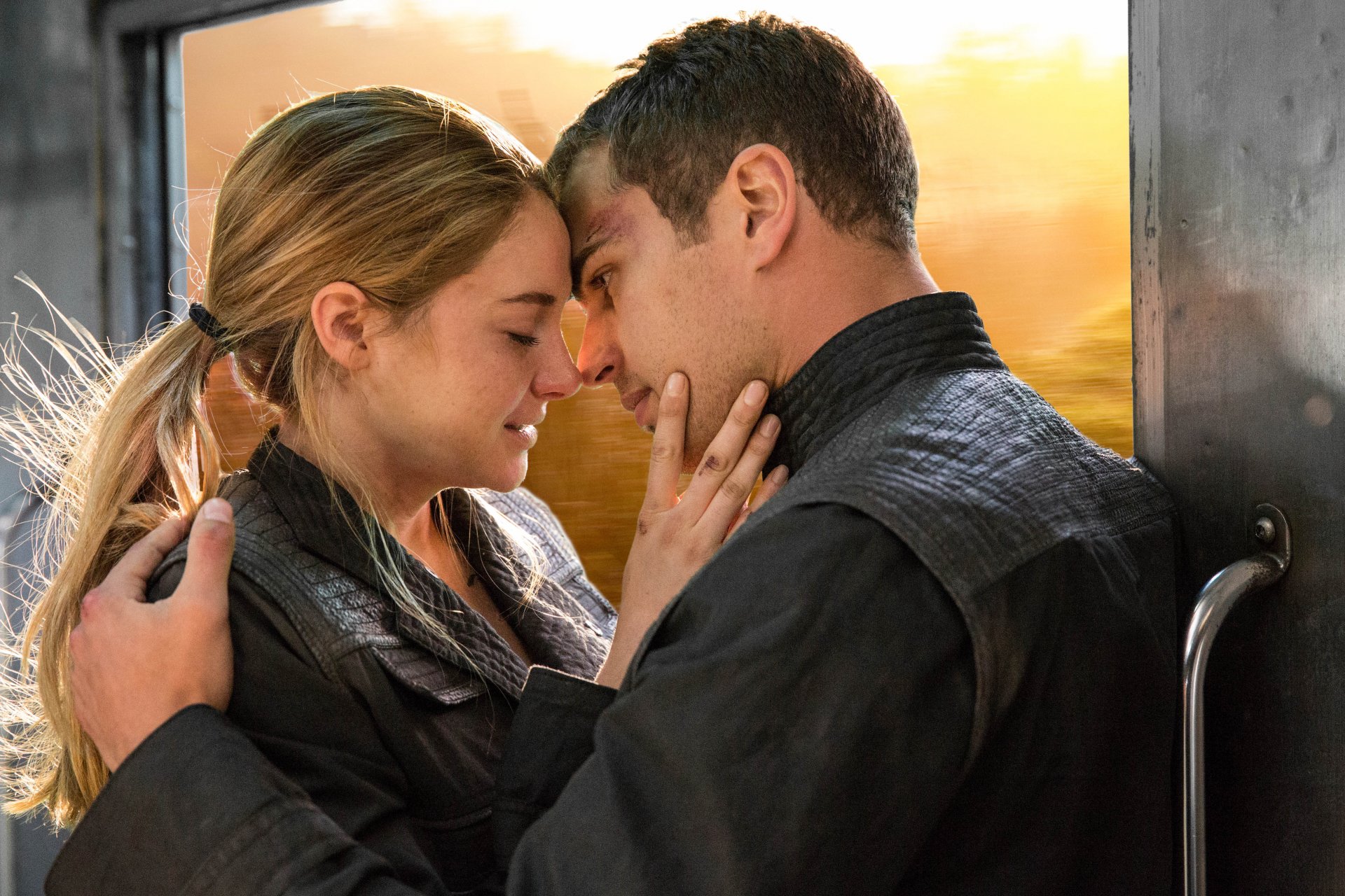 divergent shailene woodley theo jame