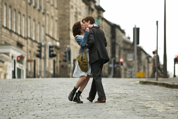 Dulce beso de Jim Sturgess y Anna Hathaway