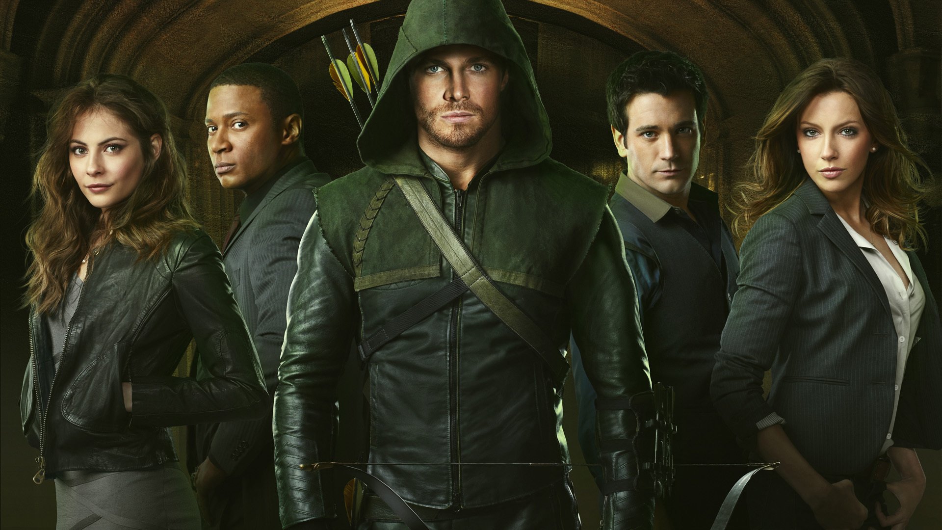 arrow arrow green arrow oliver queen tv series amell stephen amell Katie cassidy colin donnell willa holland willa holland david ramsey cw ctv dc comic