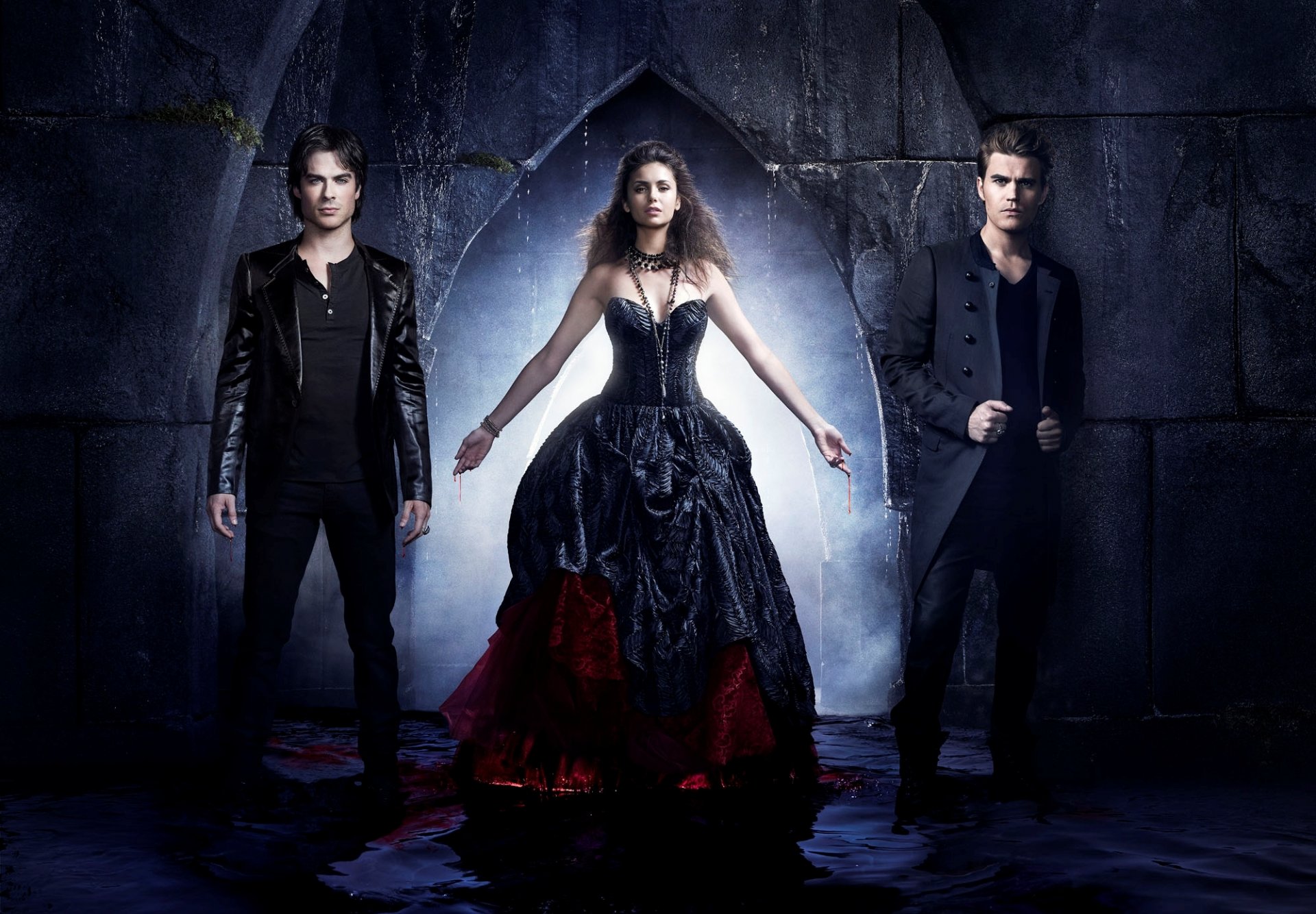 pamiętniki wampirów sezon 4 serial damon salvatore elena stefan aktorzy ian somerhalder ian somerhalder nina dobrev paul wesley ściany woda krew ponuro