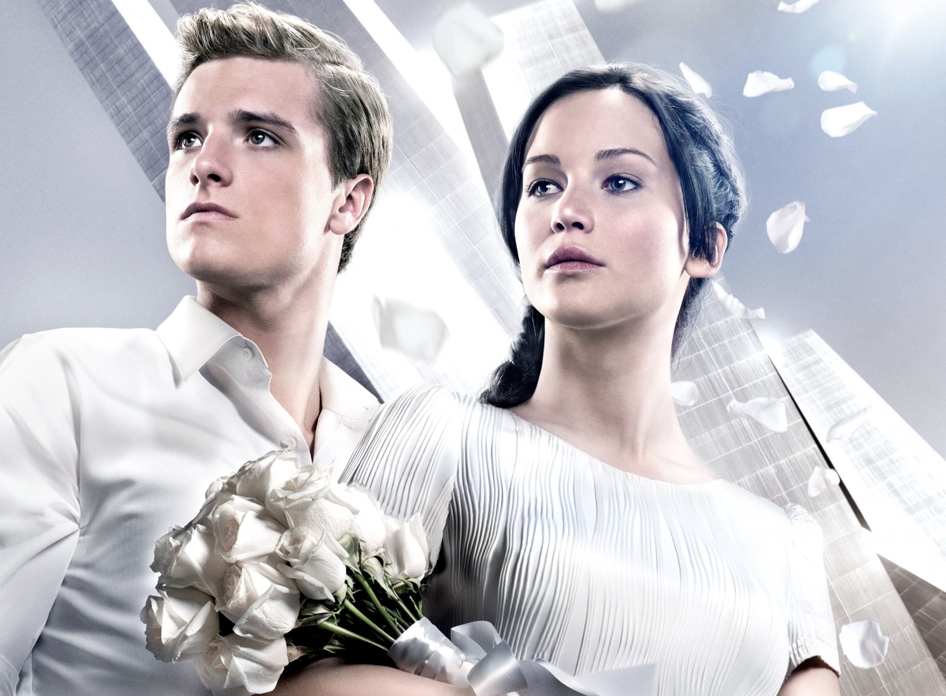 igrzyska śmierci wybuchnie płomień i wybuchnie płomień film aktorka jennifer lawrence katniss everdeen aktor josh hutcherson pete mellark dziewczyna chłopak róże