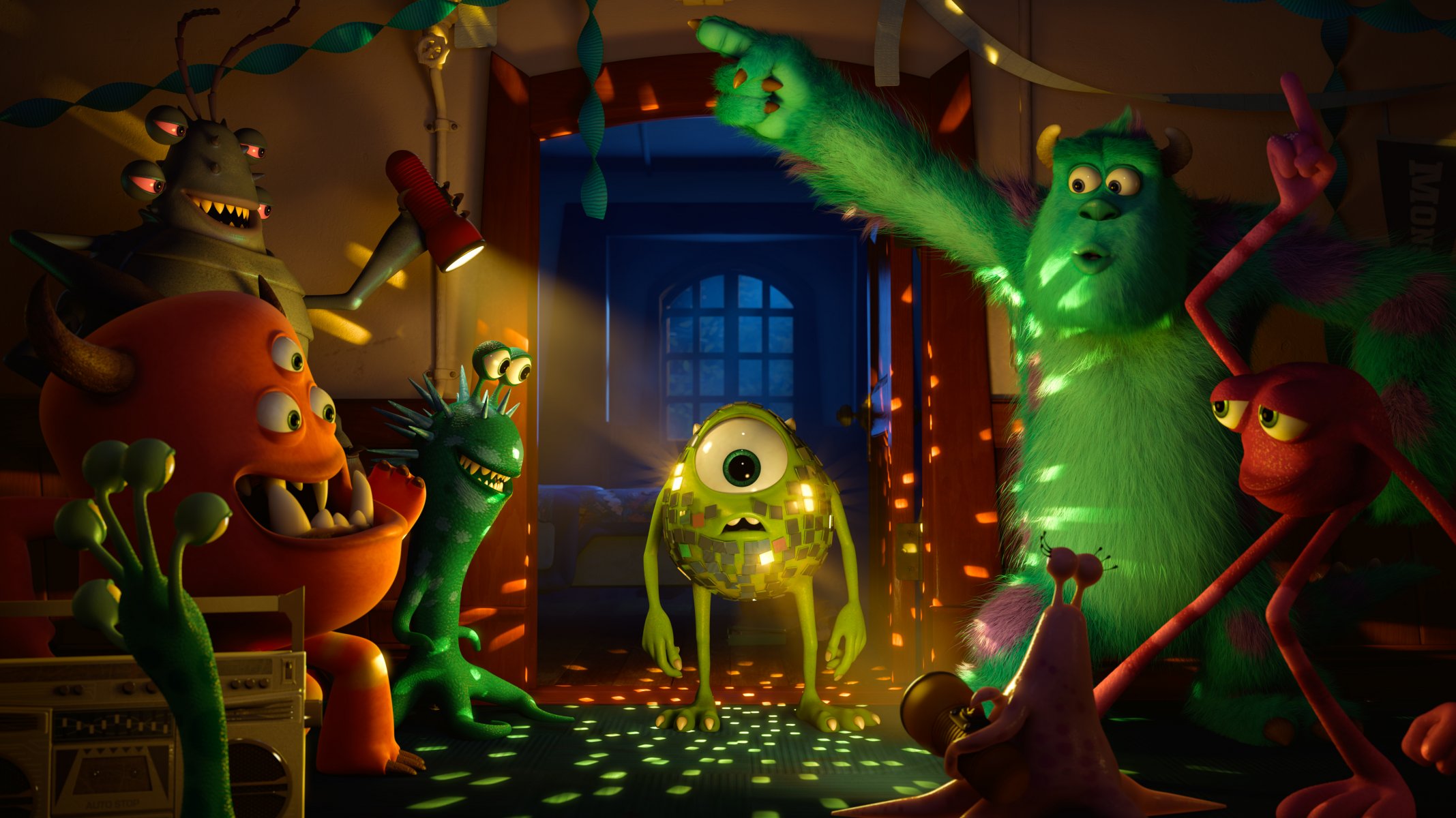 akademia potworów uniwersytet potworów sally mike wazowski potwory impreza