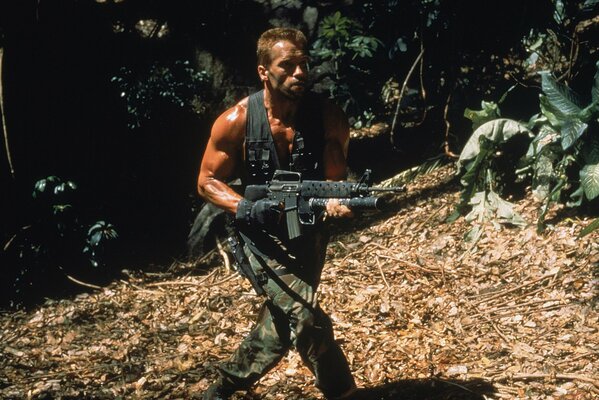 Arnold Schwarzenegger Frame from the movie predator