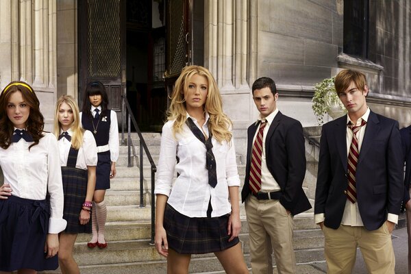 Blake Lively all the actors of the series Gossip Girl on the stairs
