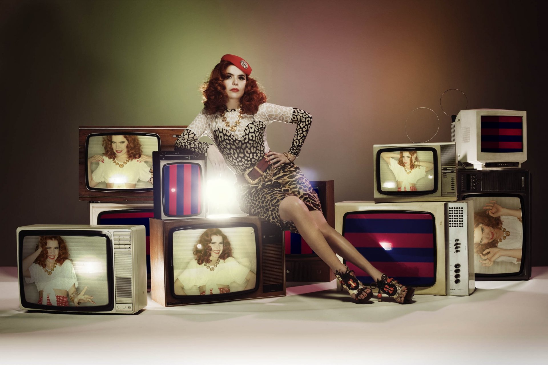 paloma faith singer redhead tv television set