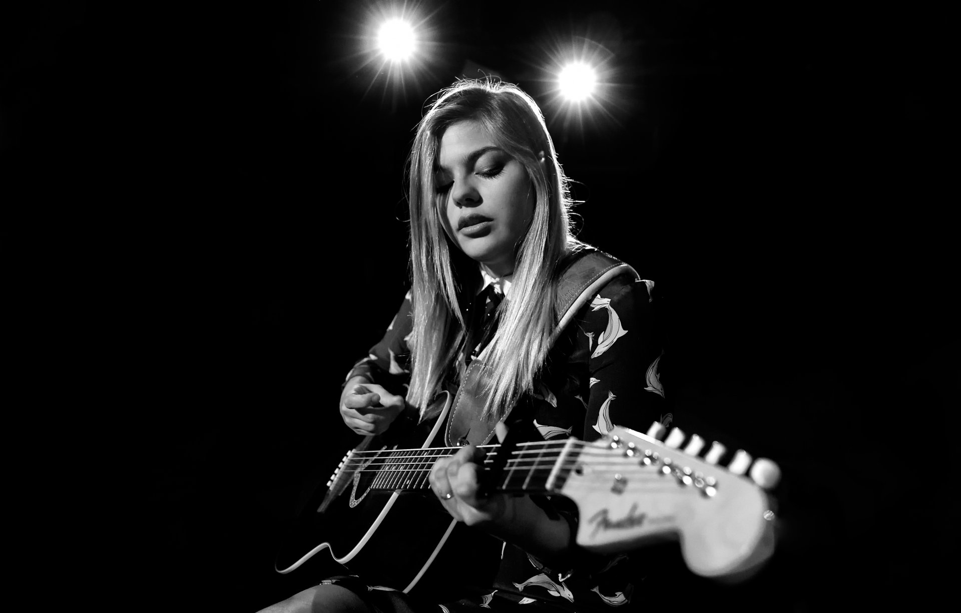 louane emera singer guitars france