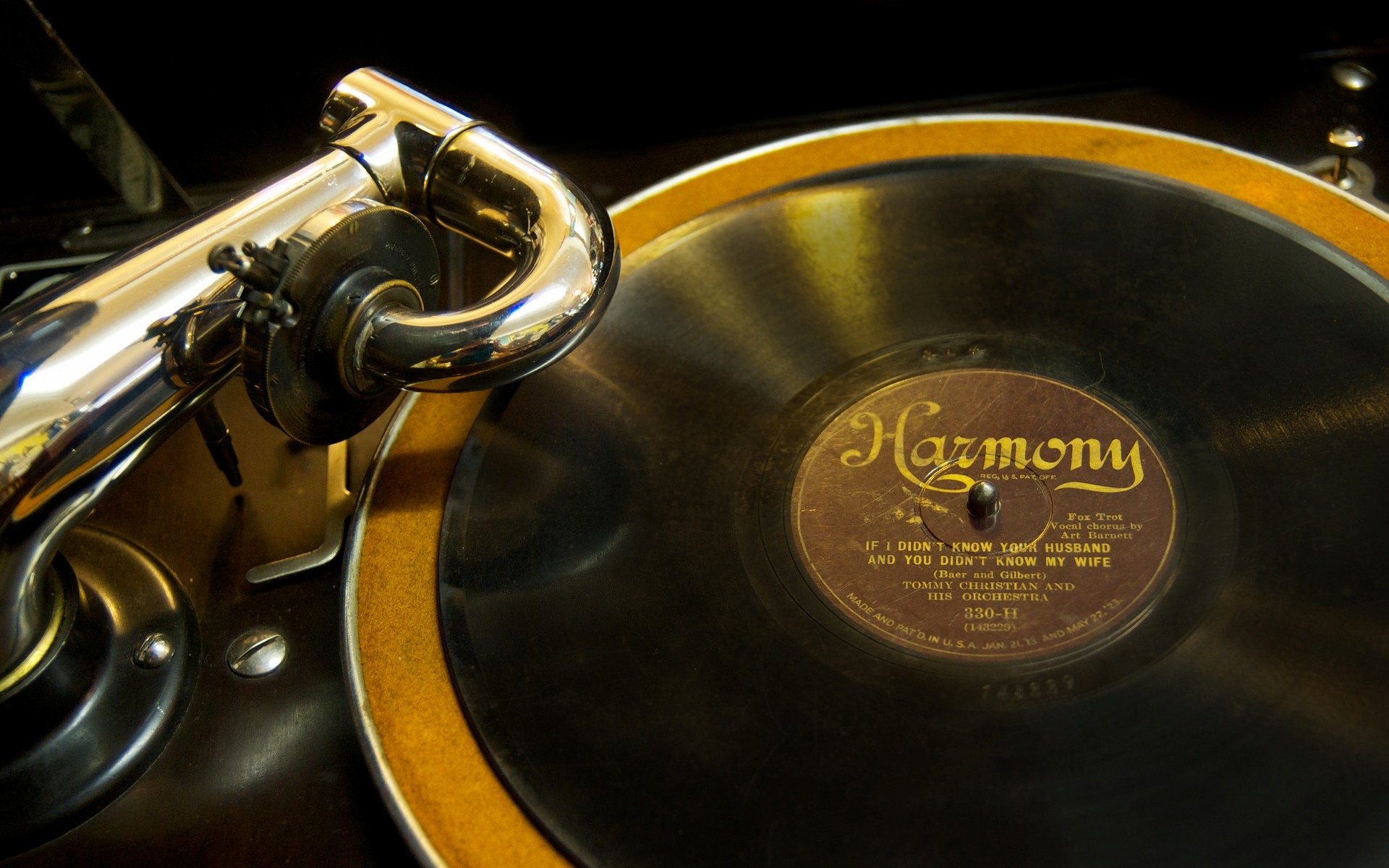 phonograph vinyl music