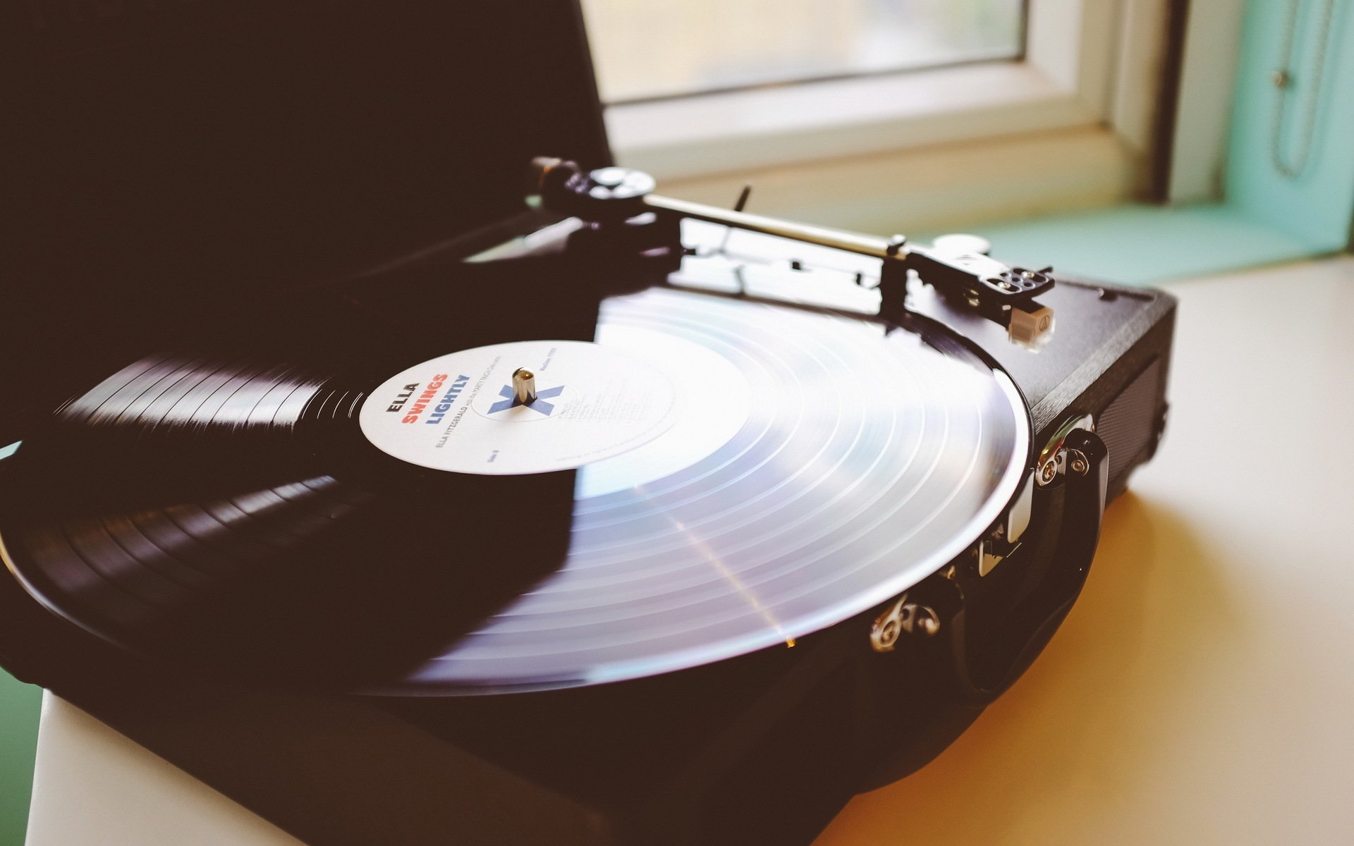 phonograph vinyl music