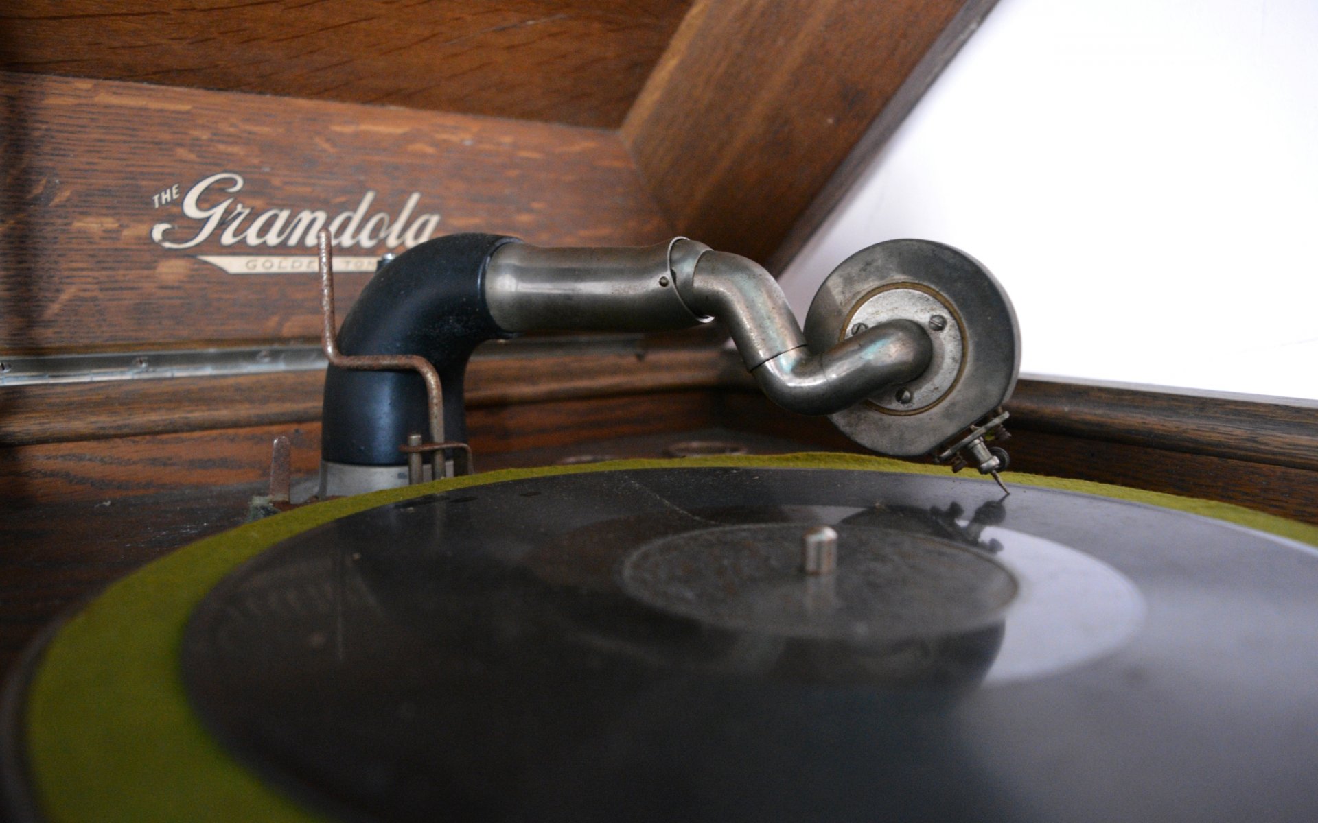 phonograph vinyl music