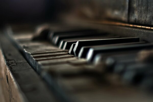 Touches de piano dans l obscurité, prise de vue macro