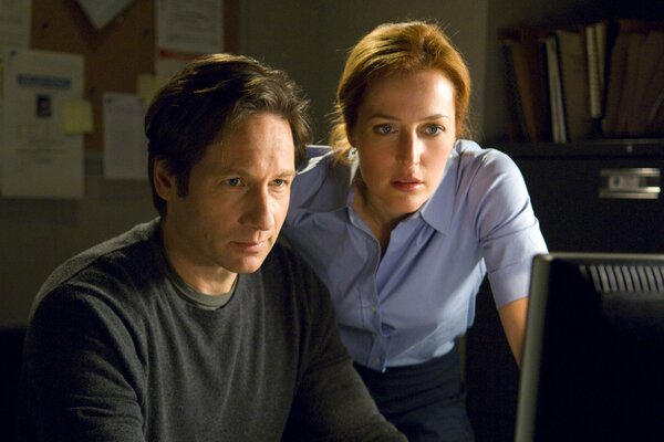 Mulder y Scully de la serie the x files