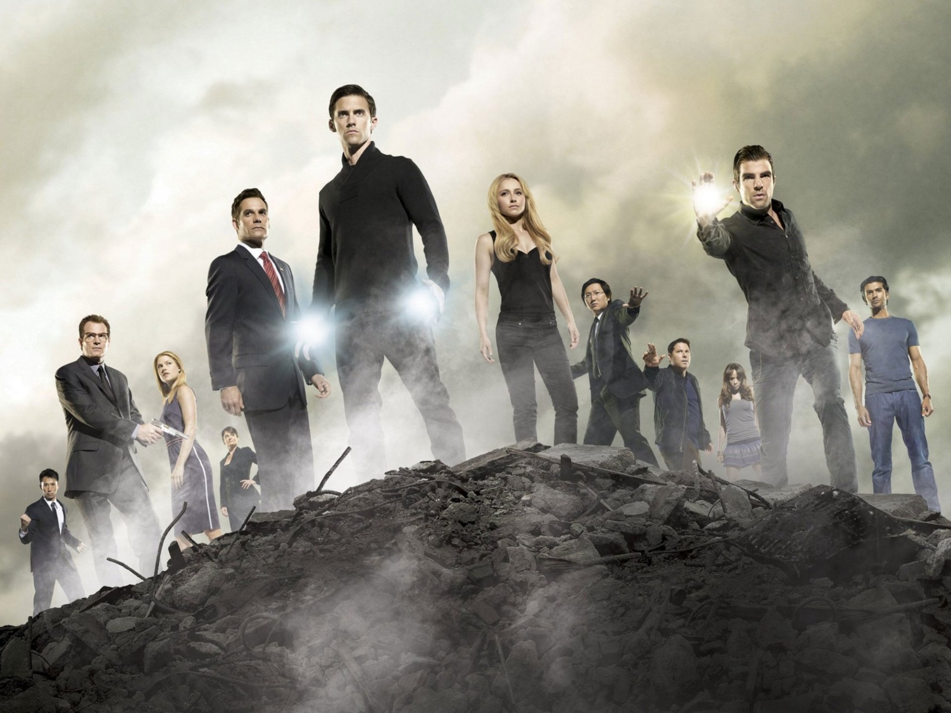 heroes TV series hayden panettieri claire bennett milo ventimiglia milo ventimiglia peter petrelli masi oka masi oka hiro nakamura sendhil ramamurthy sendhil ramamurthy mohinder suresh james kayson lee james kayson lee lee Ando masahashi zack