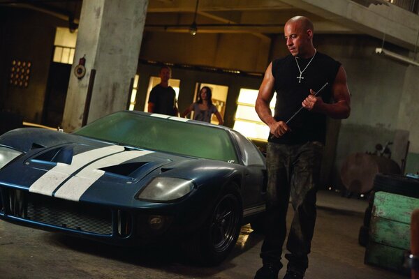 Vin Diesel avec montage. Une image du film Fast and Furious.