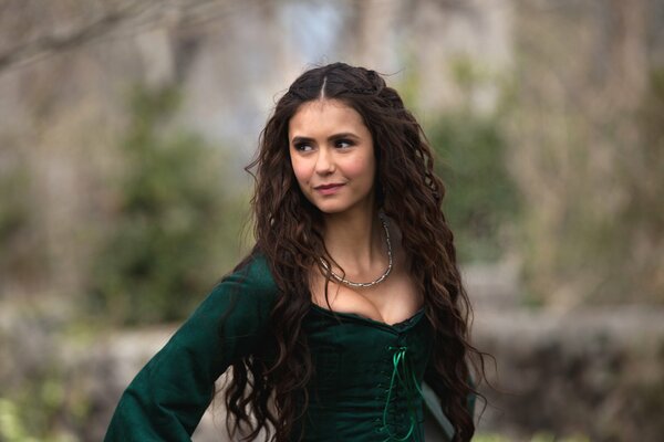 Nina Dobrev z Pamiętniki wampirów