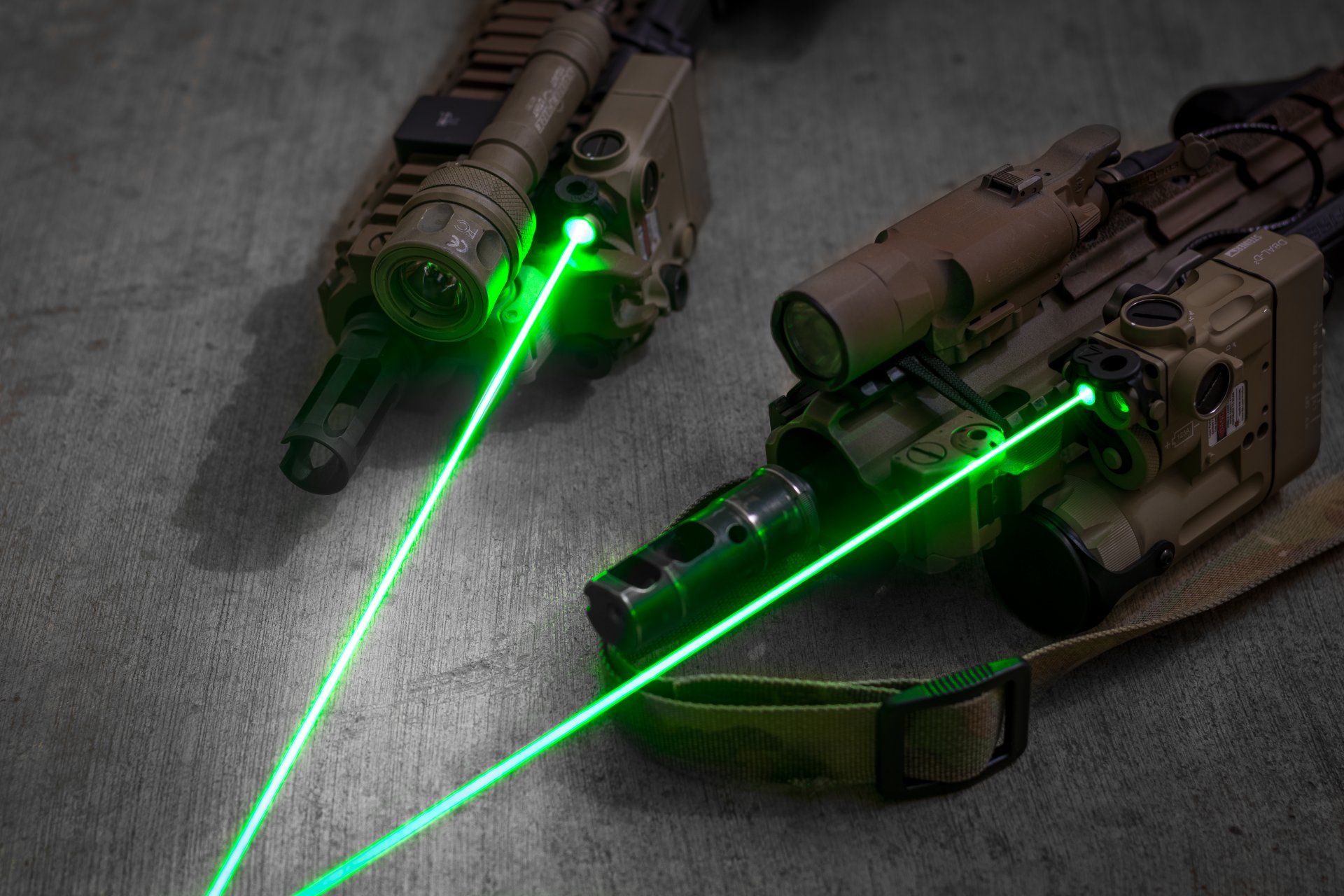 assault rifles weapon flashlights sight