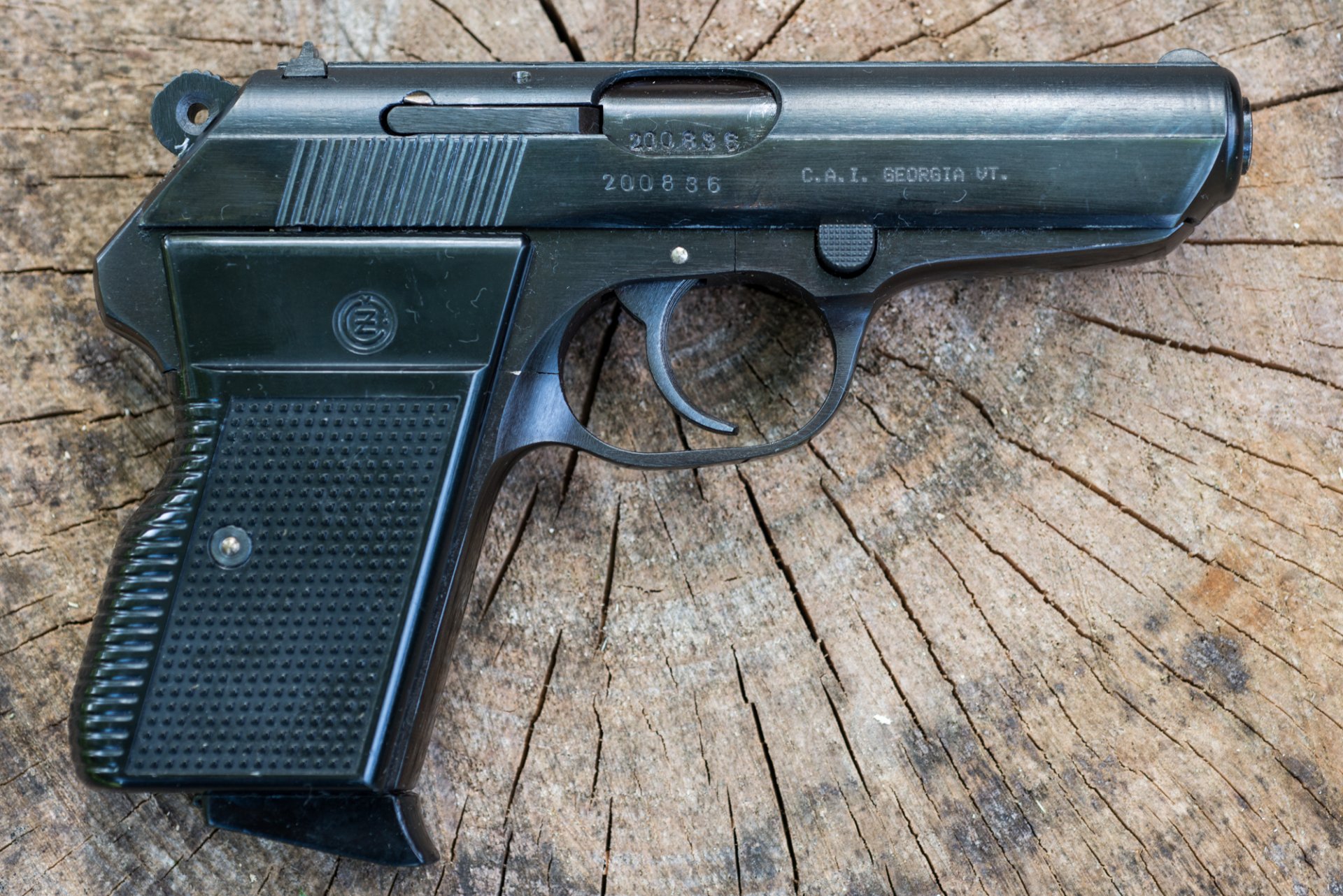 ceco vz 70 pistola arma