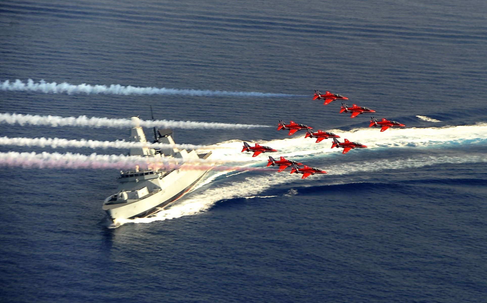 flechas rojas hms diamond ejército