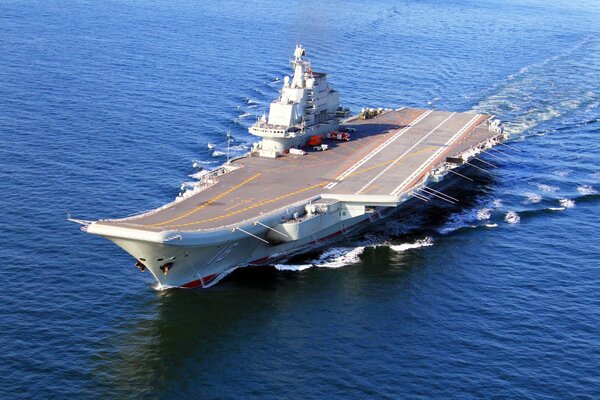 Photo of a Russian aircraft carrier sailing into the sea
