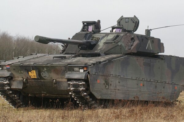 The CV-9035 tank is in the field