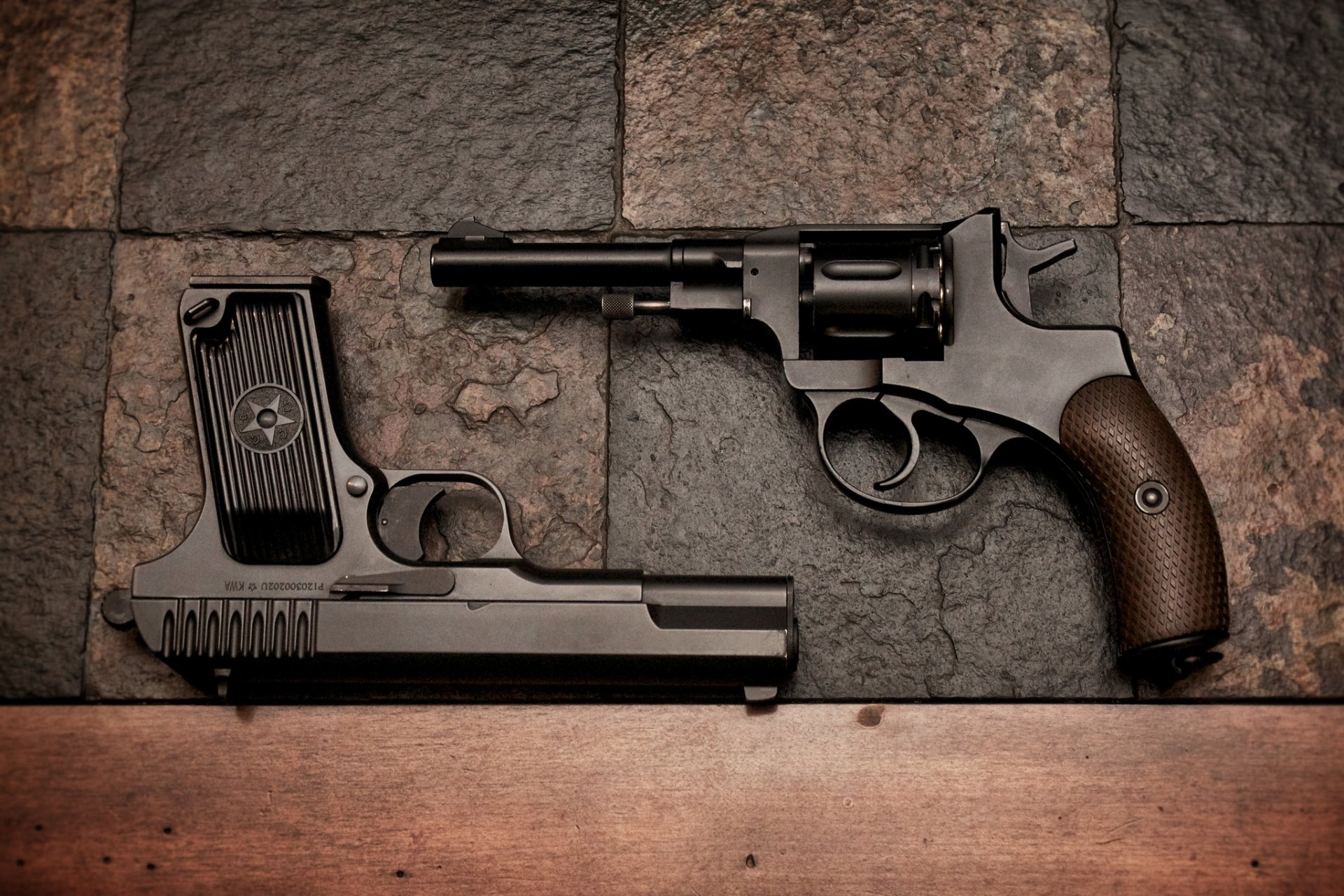 revolver revolver tt pistol weapon