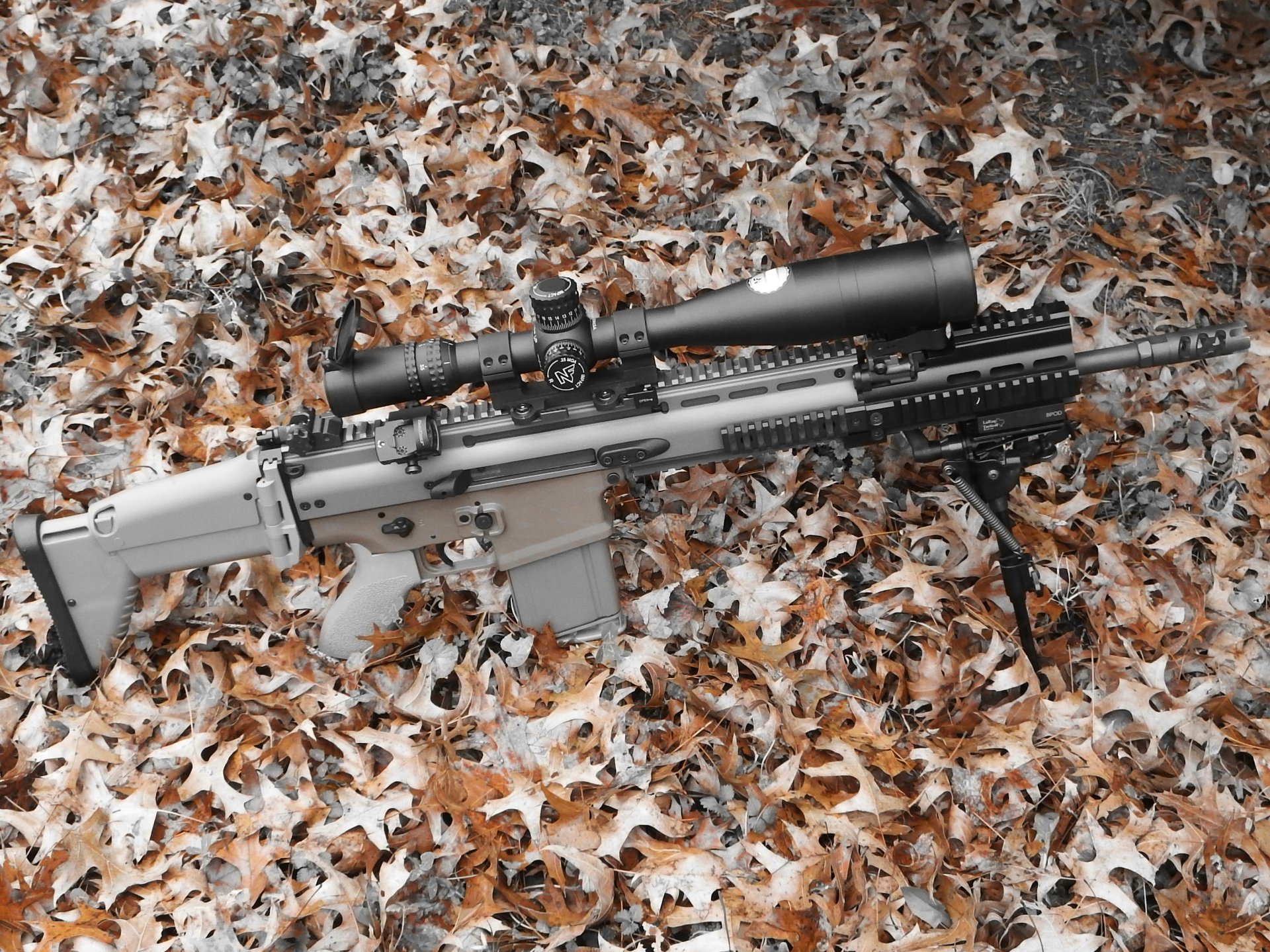 fn scar 17s automat broń optyka