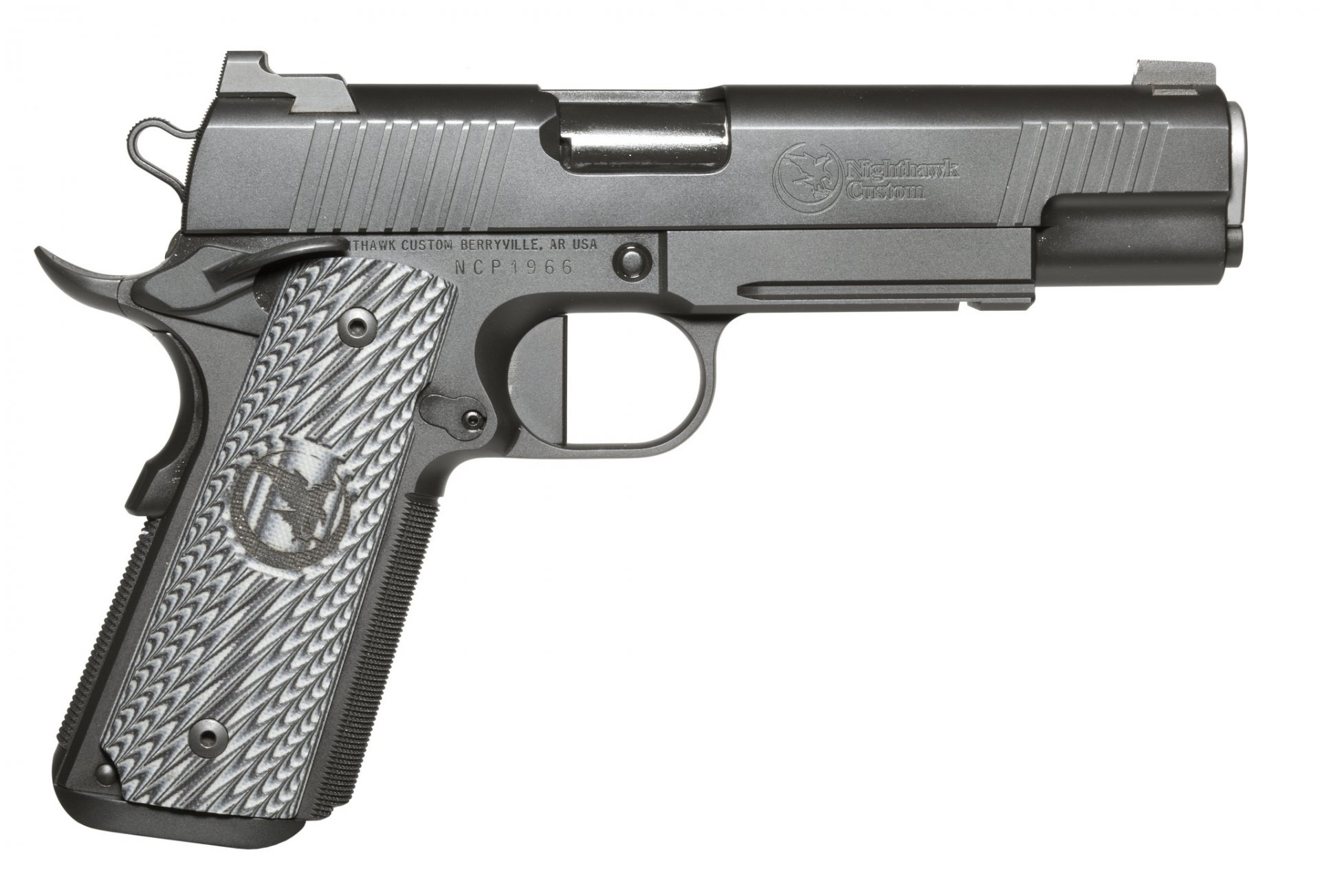 nighthawk hibou semi-automatique pistolet arme